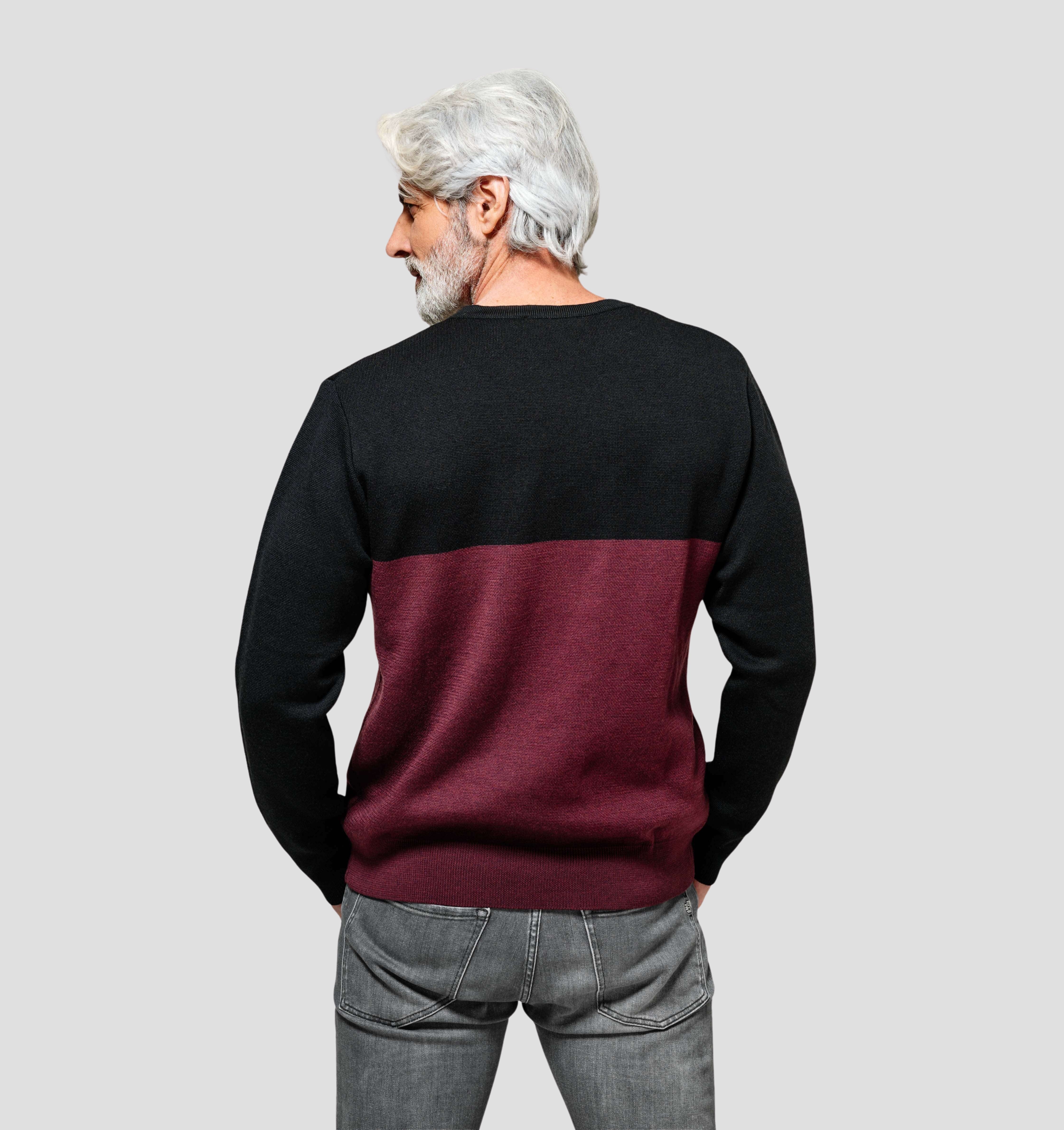Colourblock Merino Sweater - Burgundy Red / Onyx Black / S