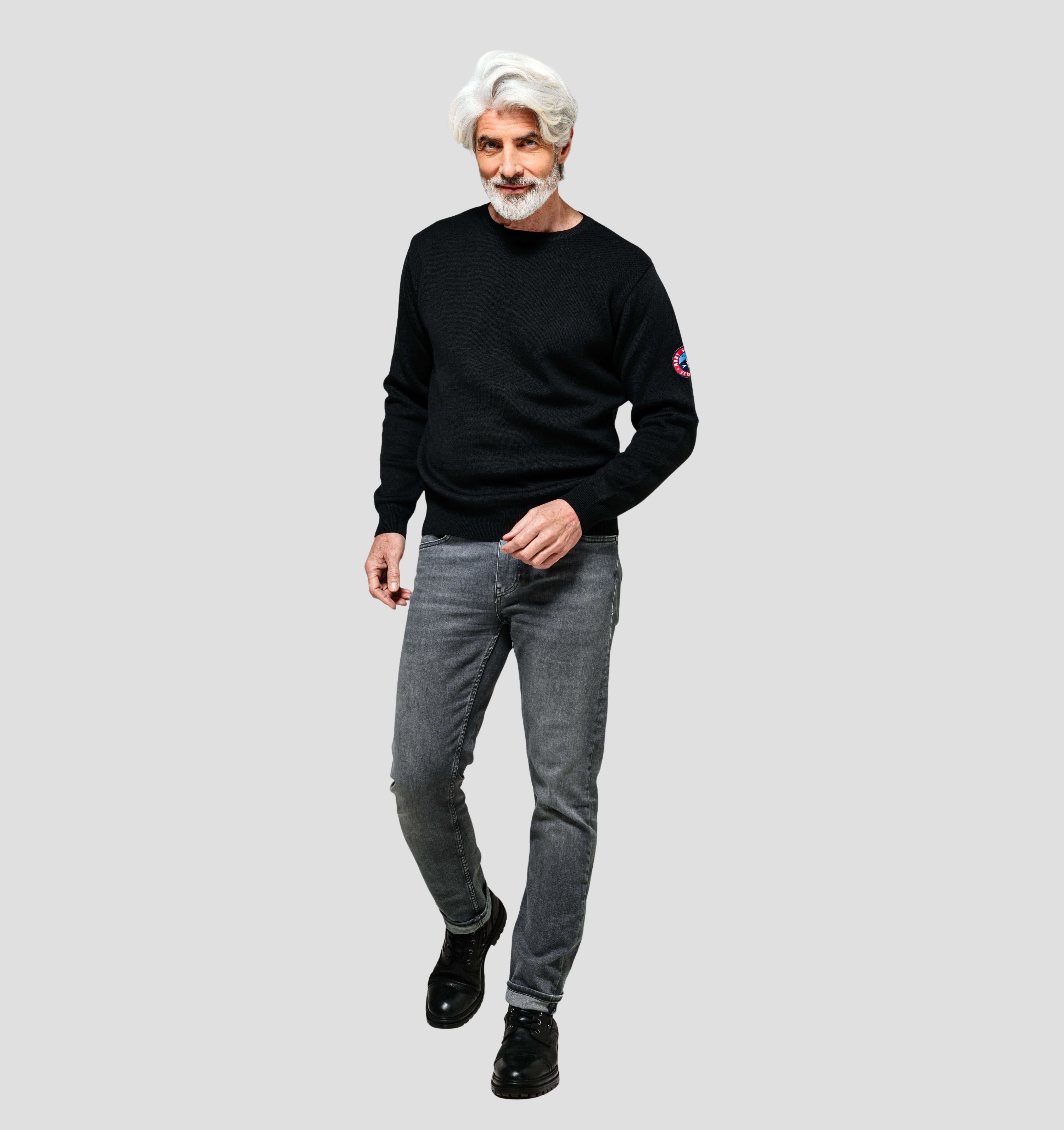 Classic Merino Sweater - Onyx Black / S